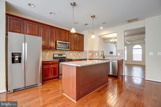 Building Photo - 4527 English Holly Dr