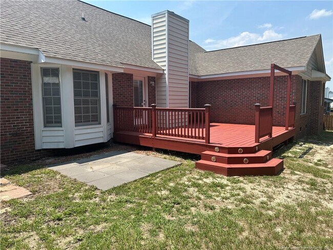 Building Photo - 3521 Harrisburg Dr