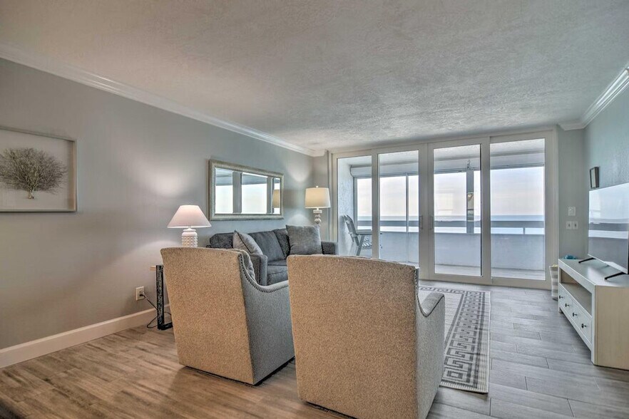 Building Photo - 17900 Gulf Blvd