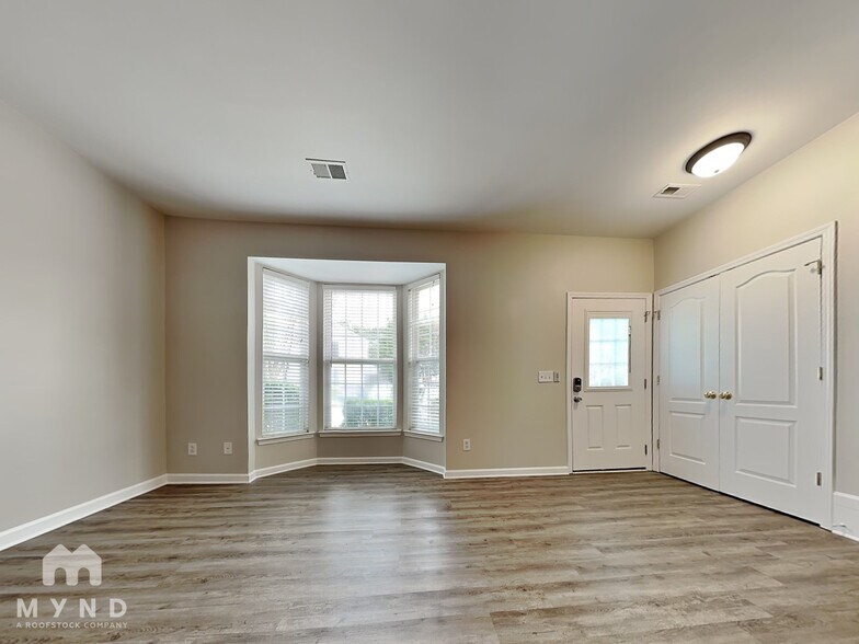 Building Photo - 3968 Elizabeth Glen Way