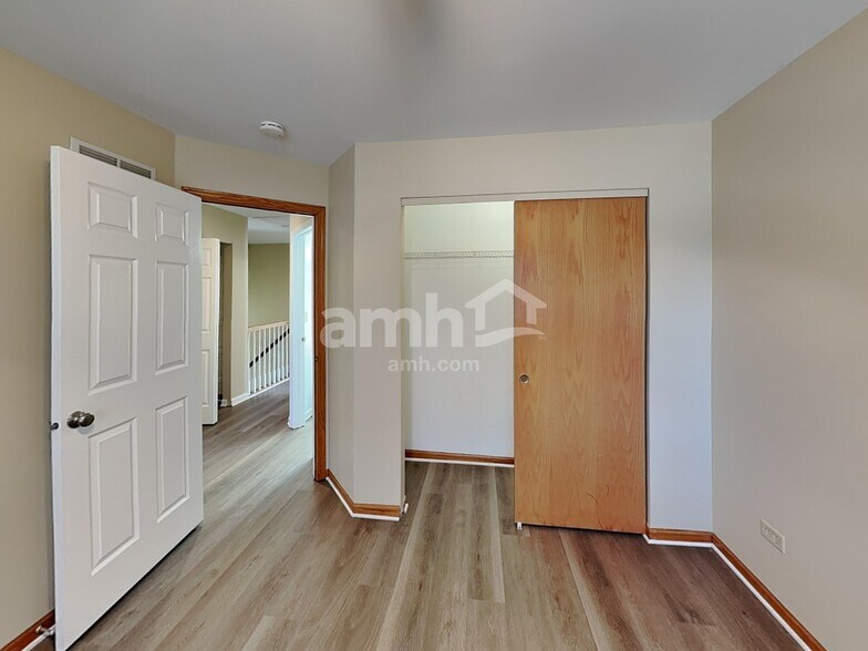 Building Photo - 2200 Brindlewood Dr