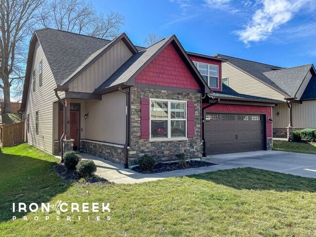 Building Photo - 24 Onteora Oaks Dr