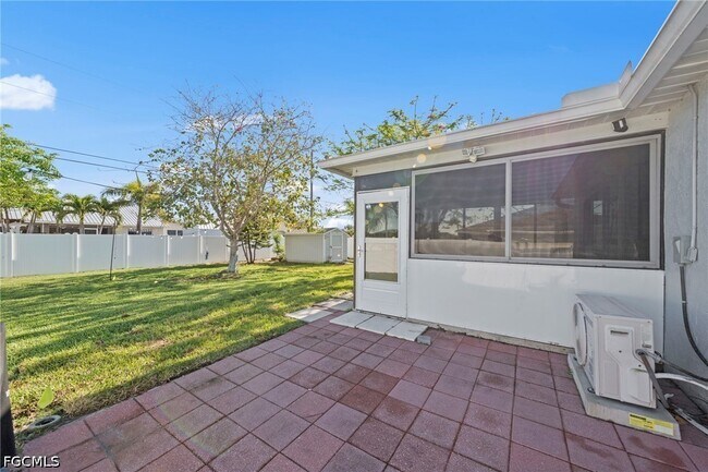 Building Photo - 311 SW 19th Ln