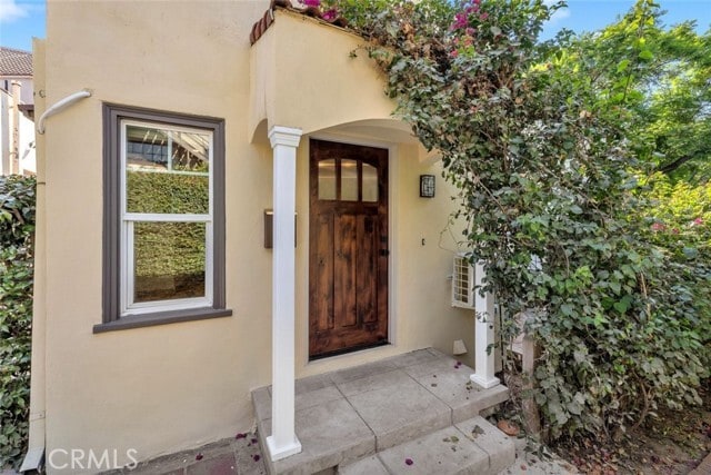 Building Photo - 477 E Del Mar Blvd
