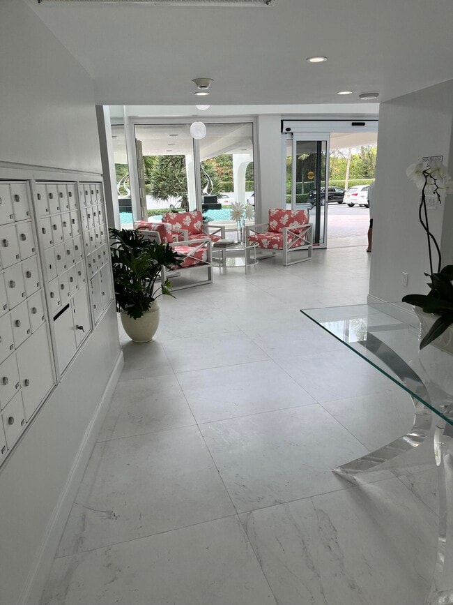 Building Photo - 2780 S Ocean Blvd