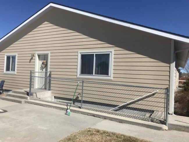 Primary Photo - 1100 East 17th Ave
