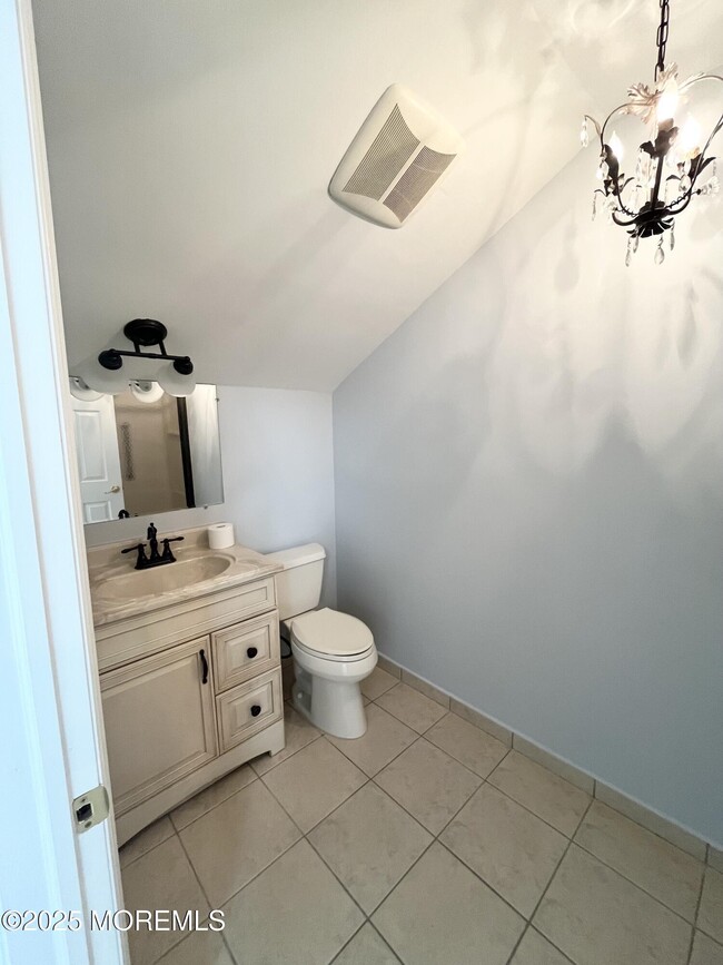 Building Photo - 356 Sunshine Ct