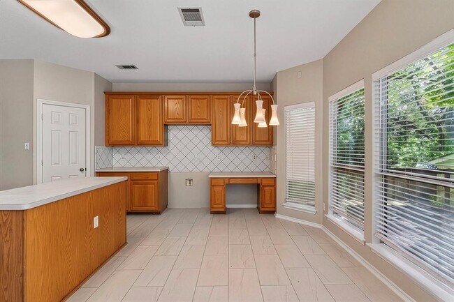 Building Photo - 7021 Gentle Oak Dr