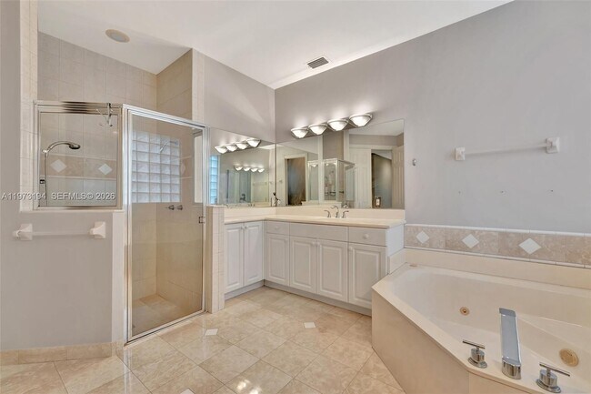 Building Photo - 546 NW 118th Terrace