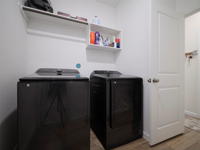 Building Photo - 23534 Terreti Brk Dr