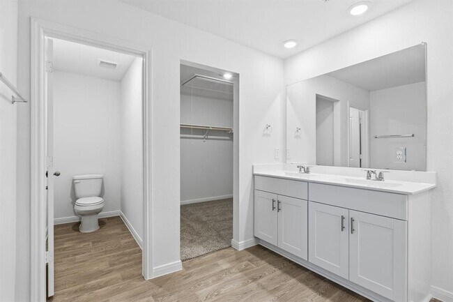 Building Photo - 298 Denali Dr