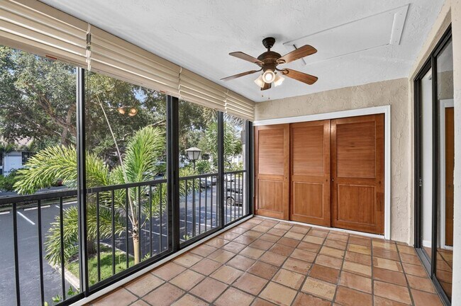 Building Photo - 5451 Verona Dr
