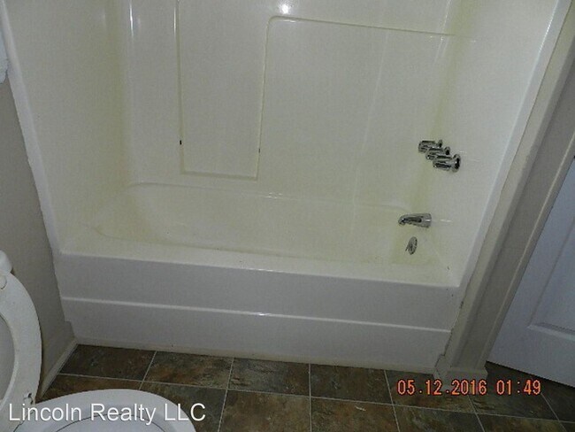 Building Photo - 3 br, 2 bath House - 621 Mathis St