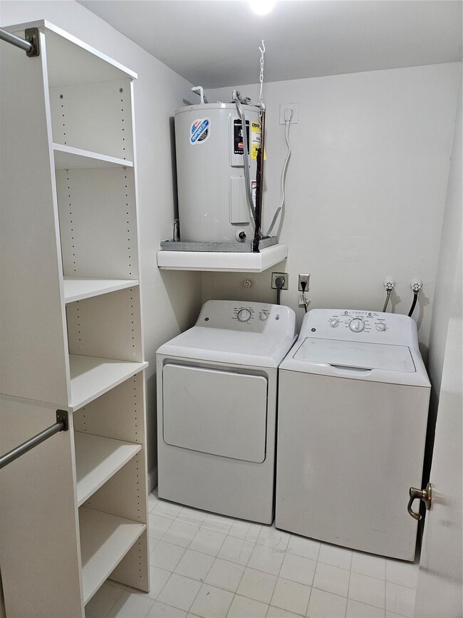 Building Photo - 4729 NW 4th Terrace