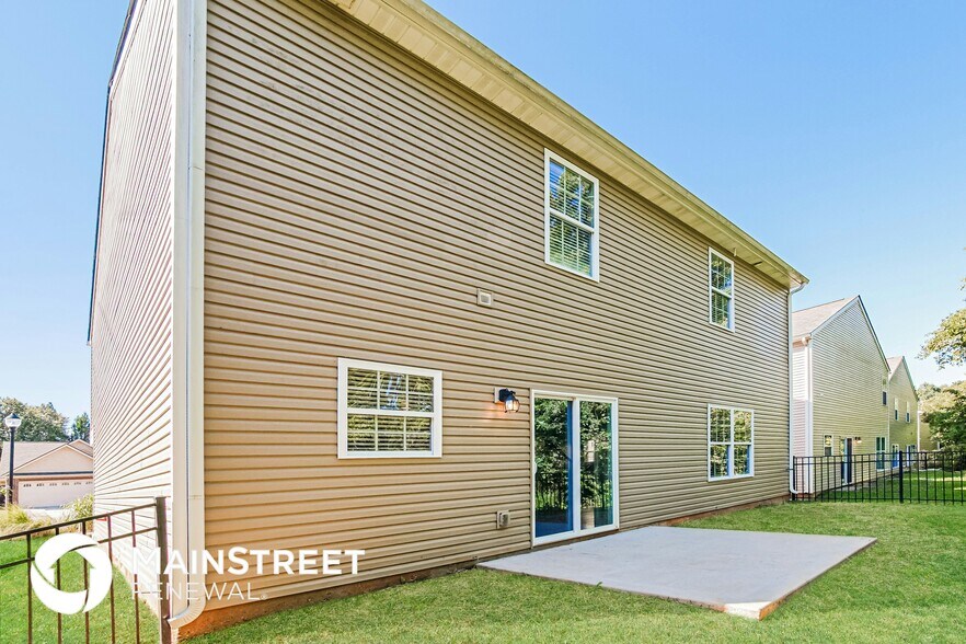 Building Photo - 2226 McCampbell Wells Way