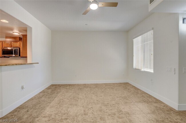 Building Photo - 6868 Sky Pointe Dr