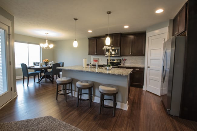 Building Photo - Luxury town home