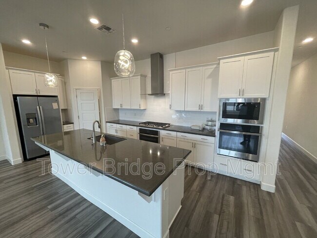 Building Photo - 5603 Drifton Way