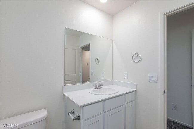 Building Photo - 6085 Lily Gdn St