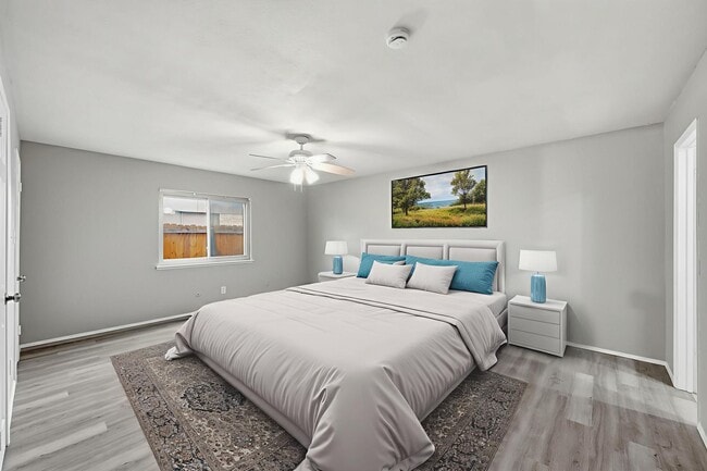 Building Photo - Charming 3-Bed Brick Home with Spacious Layout, Updated Floors & Cozy Fireplace in Grand Prairie