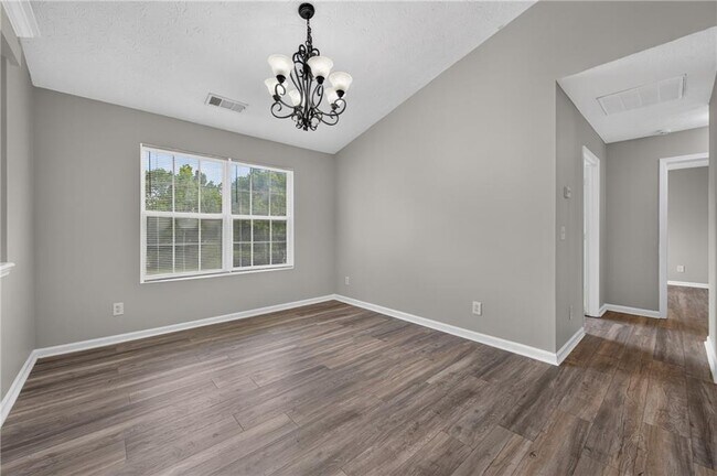 Building Photo - 437 Waterbury Way