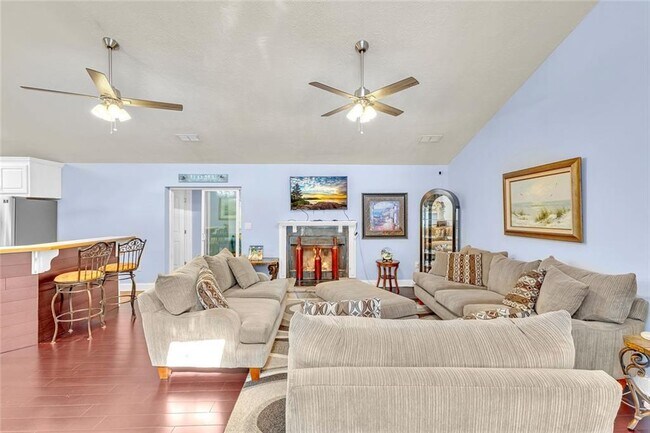 Building Photo - 5575 Milam Rd