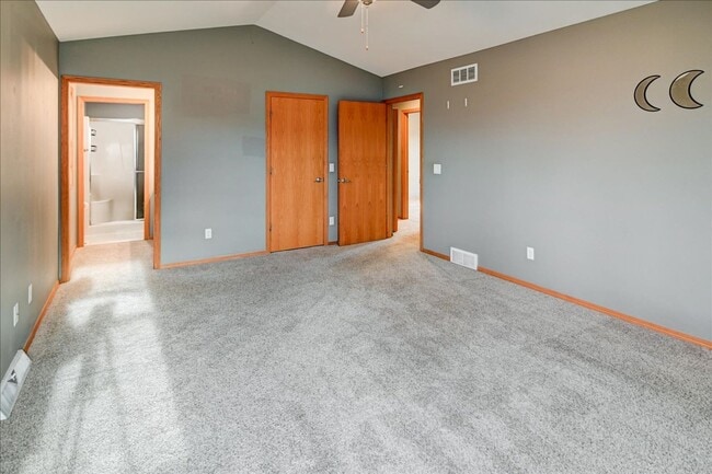 Building Photo - 400 Muirfield Ct