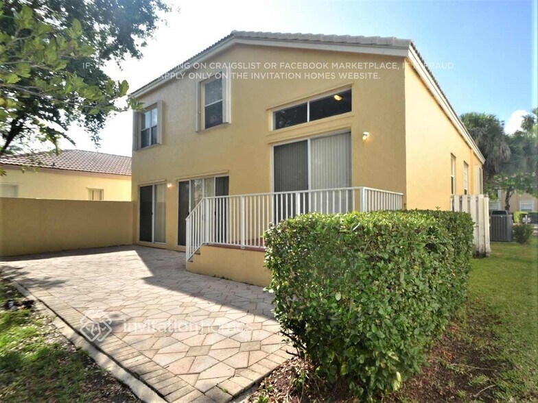 Building Photo - 15933 NW 16th Ct