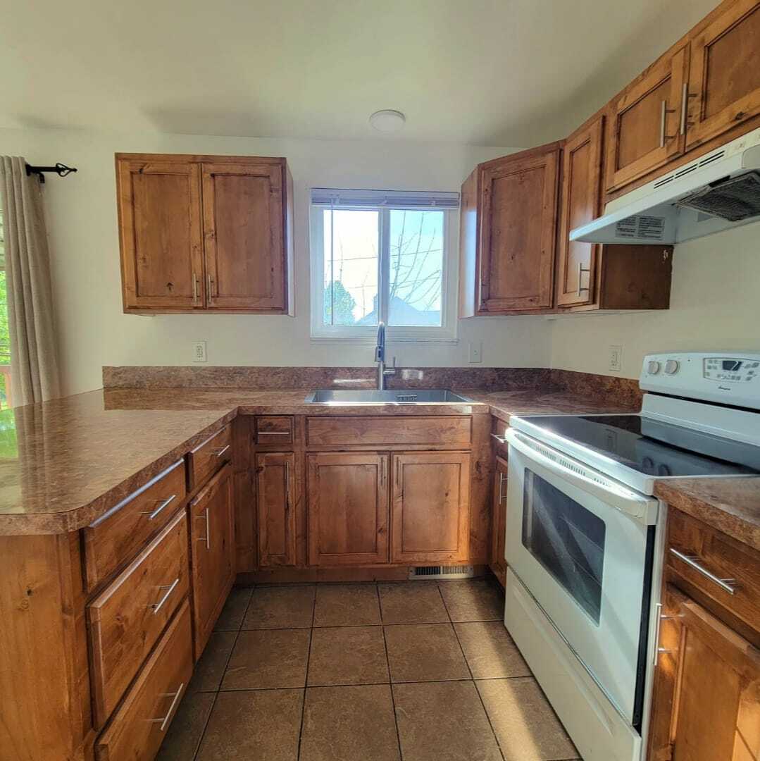 Kitchen - 1779 N 550 W