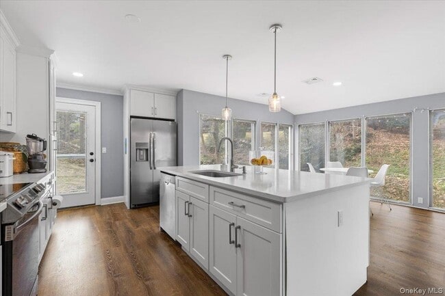 Building Photo - 111 Spier Rd