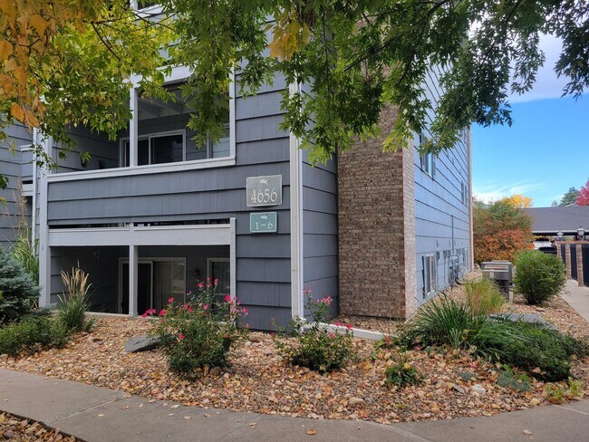Building Photo - Fresh Boulder 1 Bedroom Condo for Rent wit...