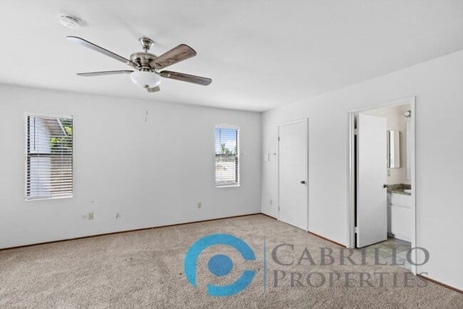 Building Photo - 629 Bonair Way