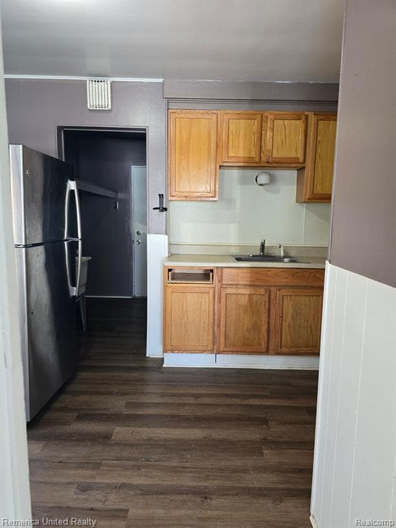 Building Photo - 25006 Midland Ave