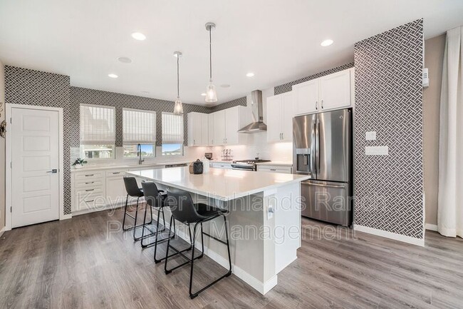 Building Photo - 9051 Southurst Ct