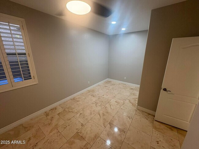 Building Photo - 17633 N 41st St