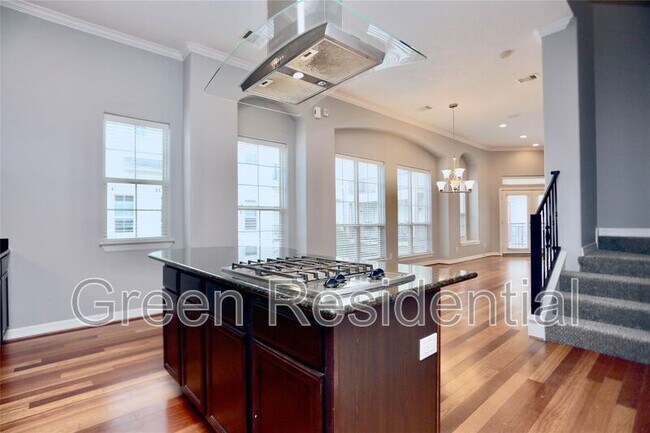 Building Photo - 114 Heights Blvd