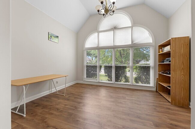 Building Photo - 420 Estanaula Rd