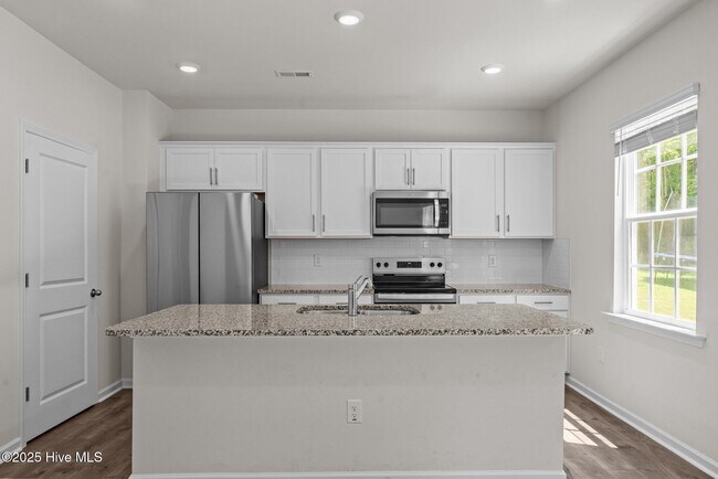 Building Photo - 926 Ocean Ct
