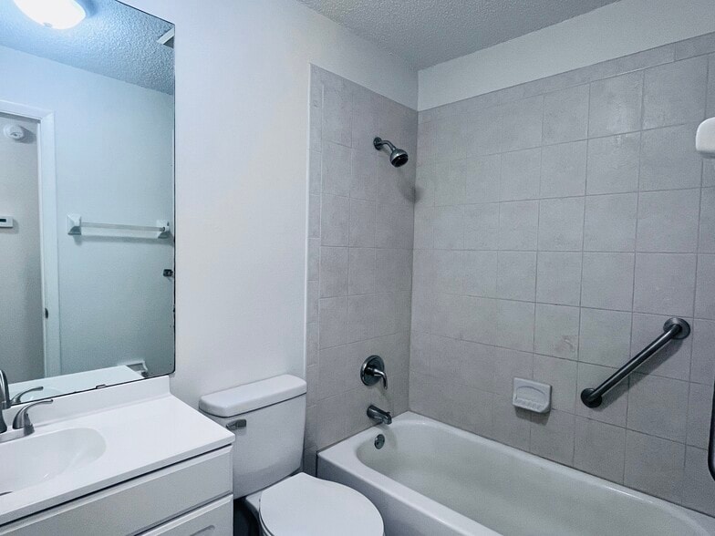 Building Photo - 8202 N MARKS ST