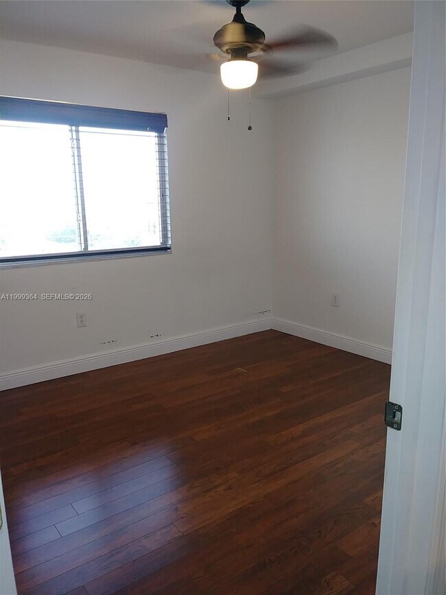 Building Photo - 816 NW 11th St