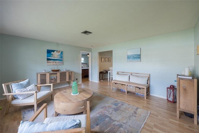 Building Photo - 795 San Salvador Dr