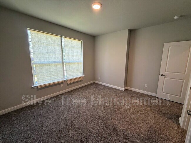 Building Photo - 10921 Rockchapel Dr