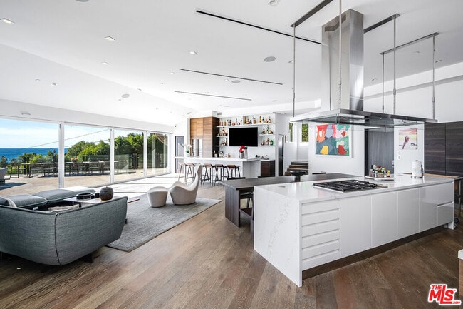 Building Photo - 31555 Pacific Coast Hwy