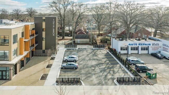 Building Photo - 16530 E Warren Ave