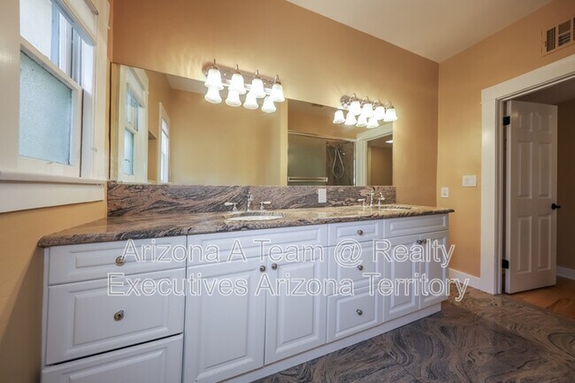 Building Photo - 2221 1st St