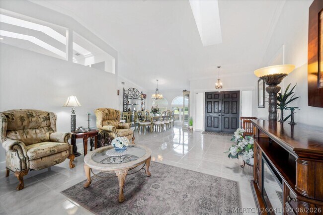 Building Photo - 1654 Farmington Cir