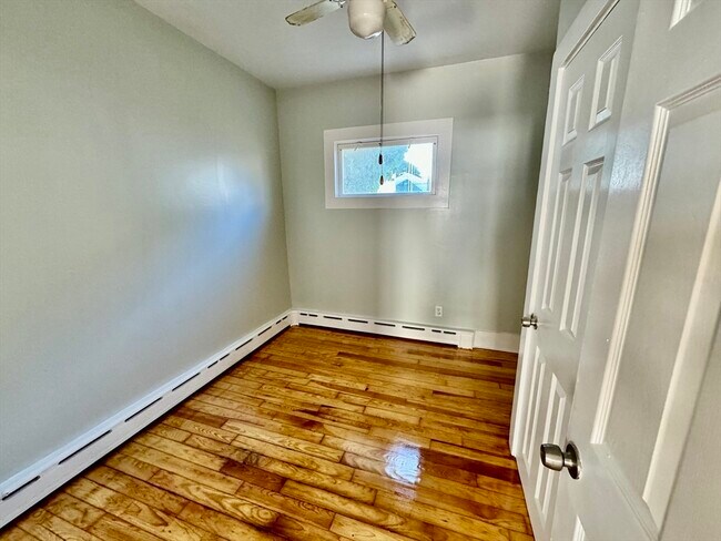 Building Photo - 30 Lucas St