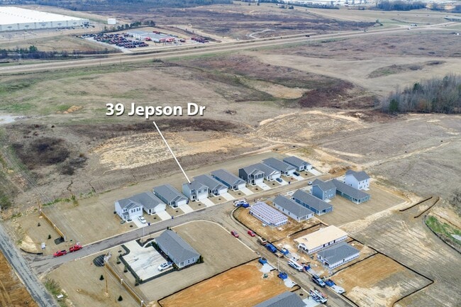 Building Photo - 4 bedroom, 2.5 bath built in 2025 by DR Horton in Byhalia