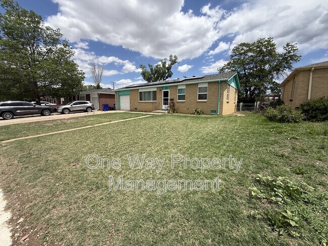 Building Photo - 500 26th Ave Ct