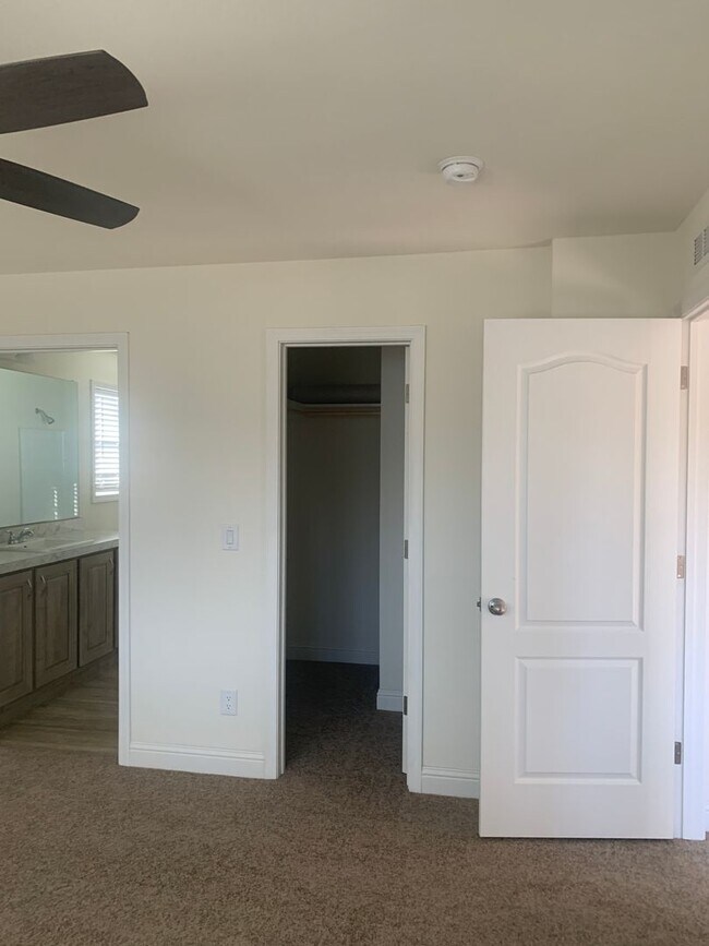 Building Photo - Magalia Home for rent, 3bed 2bath, enclose...